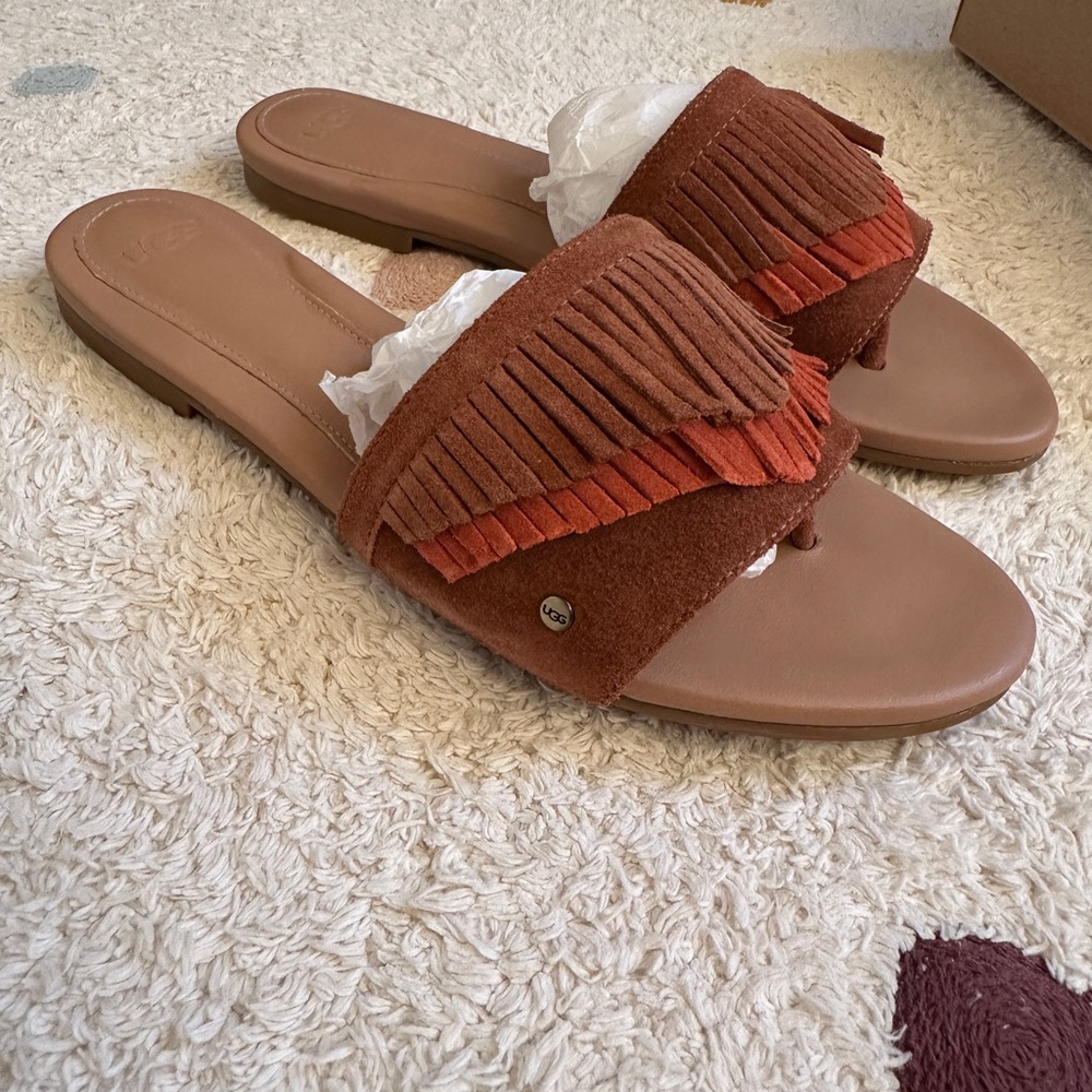 Fringe Slide Sandals in Brown